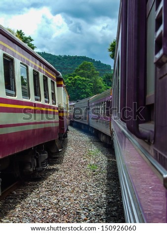 Gap between train and train