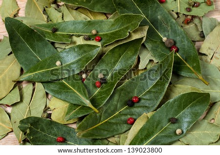 Dry bay laurel leaves with pepper