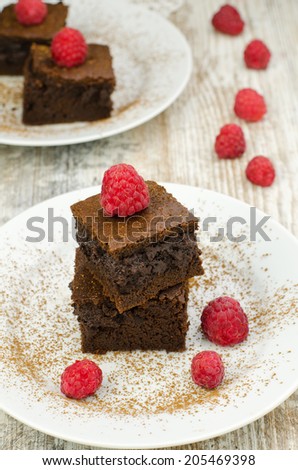 Brownies with raspberries