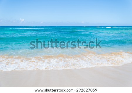 Ocean and tropical sandy beach background (Hawaii, Kauai)