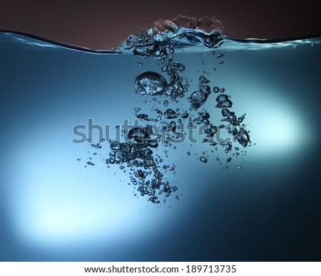 Water wave with bubble