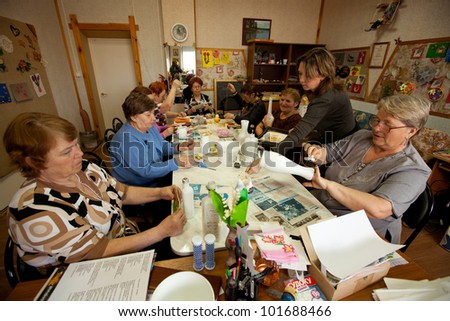 PODPOROZHYE, RUSSIA - MAY 4: Day of Health in Center of social services for pensioners and disabled Otrada (occupational therapy for eldery), May 4, 2012 in Podporozhye, Russia.