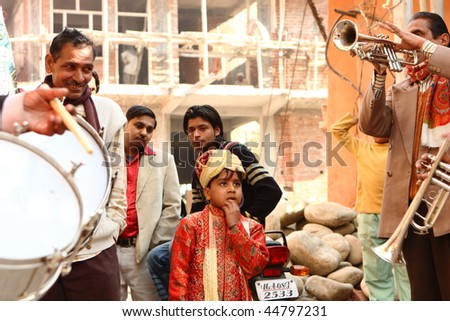 HARIDWAR, INDIA - JANUARY 14: Street musicians in a traditional Indian wedding, January 14, 2009 in Haridwar, India.