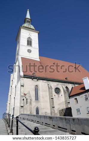 St. Martins three-nave gothic cathedral in Bratislava, Slovakia, from 1221 become part of the city walls. 1563 -1830 St. Martins served as the coronation church for Hungarian kings and their consorts.