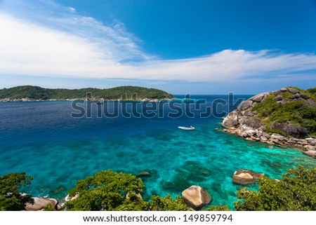 Similan Islands Paradise Bay,Similan Islands Sea\'s most beautiful white sand beaches for relaxing summer and diving underwater beautiful as anywhere in the world. Thailand