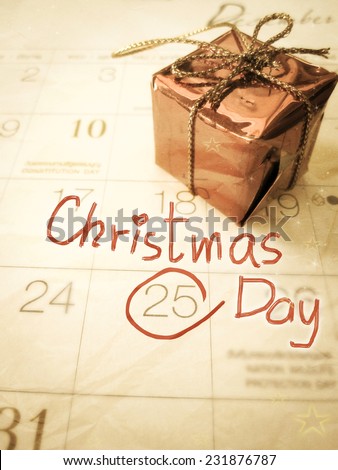 Christmas Day highlighting on calendar