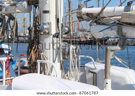 Yacht mast rigging