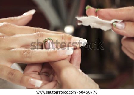 Cleaning nails
