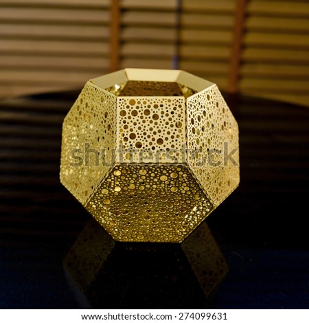 ancient gold ornament can put something in box