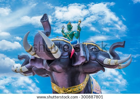 Elephant three head statue