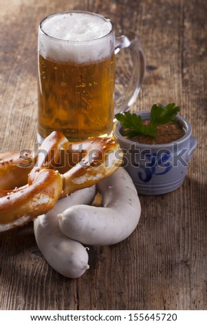 bavarian white sausages with bretzel and beer
