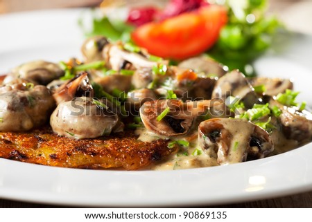 bavarian mushroom sauce with hash browns
