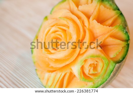 carving art melon