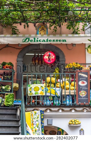 POSITANO, ITALY - MAY 09, 2015 : Delicatessen shop in Positano village, Amalfi Coast, Italy.