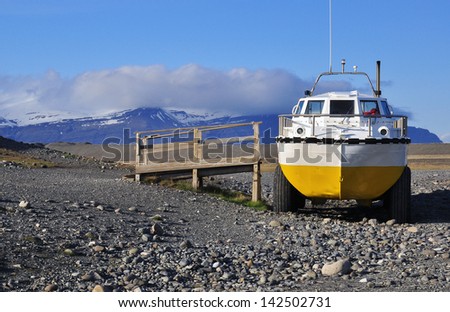 Amphibian Vehicle in east Iceland