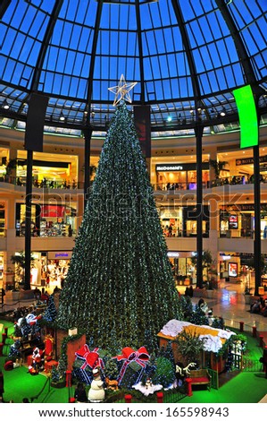 LISBON, PORTUGAL - DECEMBER 2: Christmas eve and decorations in the Colombo shopping centre in Lisbon on December 2, 2013. Colombo is the largest shopping mall in the capital of Portugal.