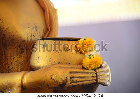 Buddha Thailand wall background statue gold big color Asia Buddhism temple face golden