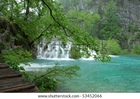 The+waterfalls+of+plitvice+lakes+croatia