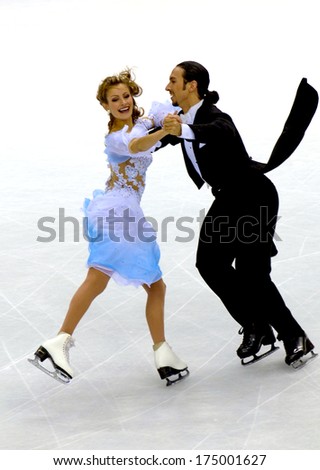 TURIN, ITALY-FEBRUARY 18, 2006: Tanith Belbin and Benjamin Agosto competing during the Couple Figure Ice Skating during the Winter Olympic Games of Turin 2006.