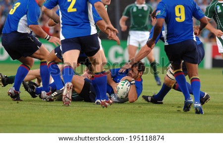 BORDEAUX, FRANCE-SEPTEMBER 09, 2007: namibian player holds the ball during the match Ireland vs Namibia, of the Rugby World Cup, France 2007, in Bordeaux.