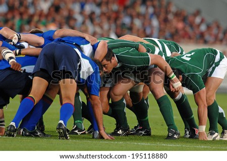 BORDEAUX, FRANCE-SEPTEMBER 09, 2007: irish palyers and namibian players pushing in a scrum, during the match Ireland vs Namibia, of the Rugby World Cup, France 2007, in Bordeaux.