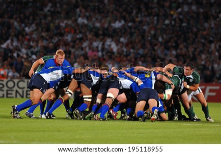 BORDEAUX, FRANCE-SEPTEMBER 09, 2007: irish palyers and namibian players pushing in a scrum, during the match Ireland vs Namibia, of the Rugby World Cup, France 2007, in Bordeaux.