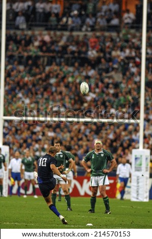 PARIS, FRANCE-SEPTEMBER 22, 2007: french player frederic michalak kicks a penalty during the match France vs Ireland, of the Rugby World Cup 2007, in Paris.