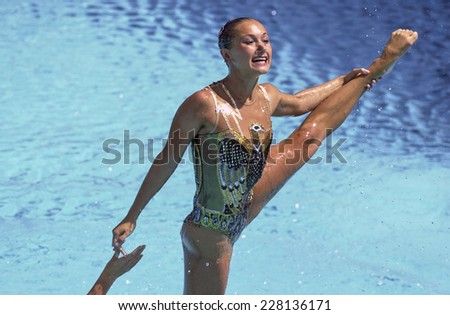 BARCELONA, SPAIN-SEPTEMBER 04,1999: Russia swimming synchronized team in action during the World Swimming Championship, in Barcelona.