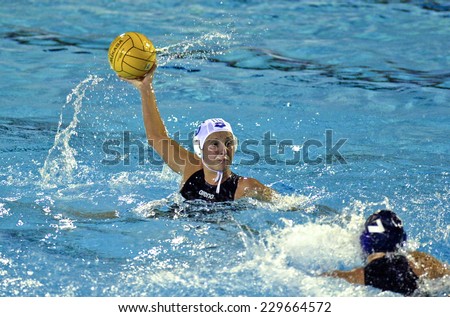 BARCELONA, SPAIN-SEPTEMBER 10,1999: italian water polo female player in action during the World Water Polo Championship, in Barcelona.