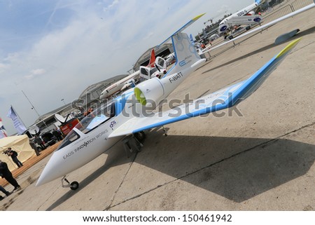 PARIS - JUN 17: EADS E-Fan Electric Airplane debuts at 50th Paris Air Show on June 17, 2013, Paris, France.