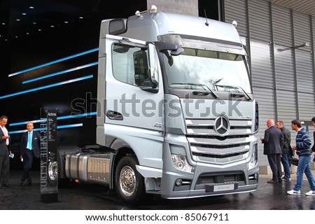 Mercedes Truck Logo