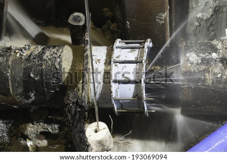 450 mm HDPE water pipe leak