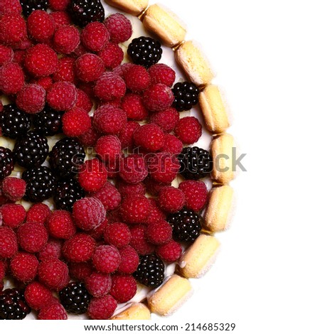 Fresh raspberries and blackberries cake
