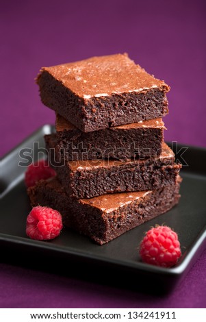 brownies with raspberry