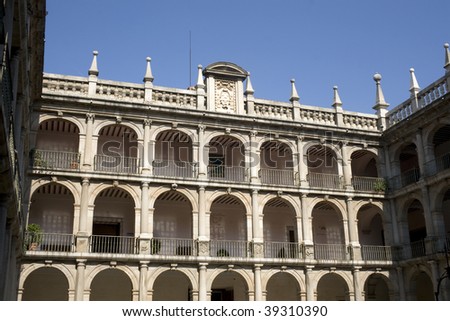 University of AlcalÃ¡. Courtyard in Ancient Major School of San Ildefonso, today Rectorado of AlcalÃ  de Henares - Spain