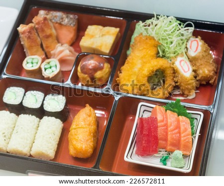 the sushi set model on the restaurant display