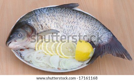 ingredients to the recipe 3 (fish, lemon, onion)