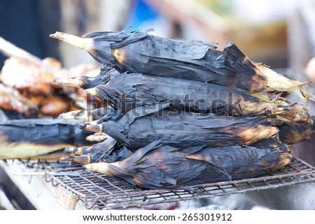 Corn on the Grill\
The shell is black\
By burning\
If ingested, it can caused cancer.