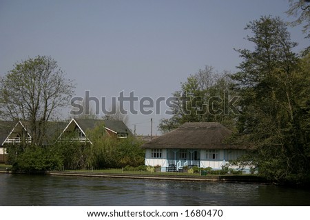 small thatched cottage on the norfolk broads
