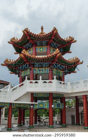 Thean Hou Temple in Kuala Lumpur, Malaysia The Thean Hou Temple is a landmark six-tiered Chinese temple in Kuala Lumpur.