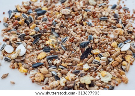 Dry food granules for hamsters and other small rodents
