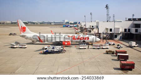 BANGKOK, THAILAND- FEBRUARY 10 : Thai Lion Air Plane landed at Donmuang International Airport on February 10, 2015 in Bangkok, Thailand. It is the low cost airline in Thailand. And was founded in 2013