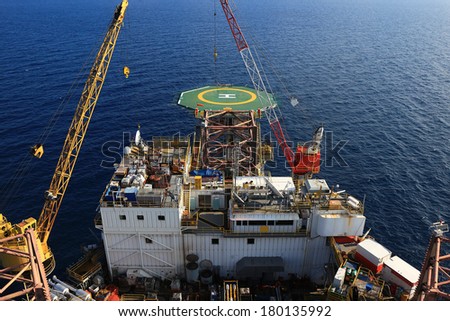 Top View of Offshore Drilling Rig Towards The Bow Leg