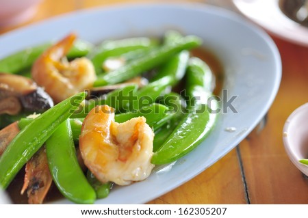 fried bean with shrimp, Chinese style stir green bean with shrimp and soy sauce
