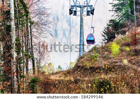 Cable car without passengers going for it\'s destination