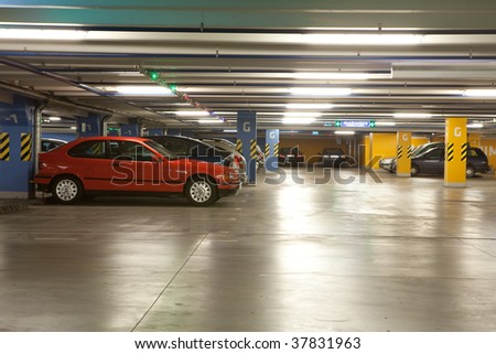 parking interior / underground garage
