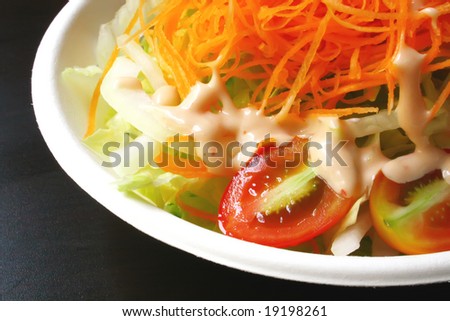 Fresh vegetable salad in a single serving