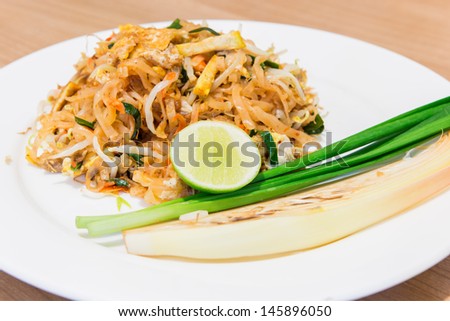 Pad Thai ( Fried Rice Sticks )