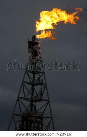 stock-photo-flare-boom-on-offshore-oil-rig-923916.jpg