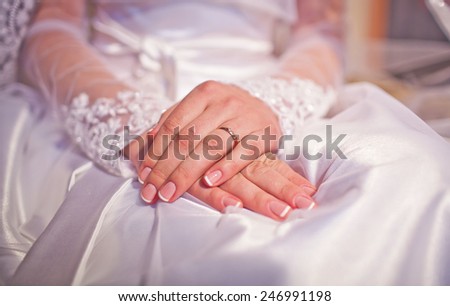 Wedding ring on the hand of the bride